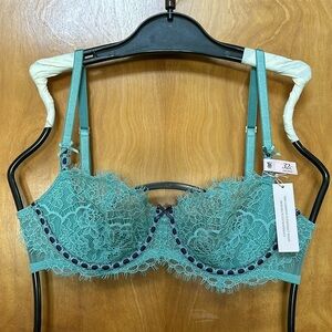 💖 Victoria’s Secret Dream Angels Push-up Without Padding Bra